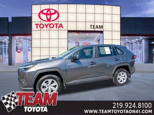 2023 Toyota RAV4 LE