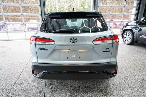 2024 Toyota Corolla Hybrid SE