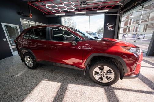 2021 Toyota RAV4 Hybrid LE