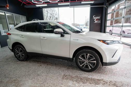 2021 Toyota Venza LE