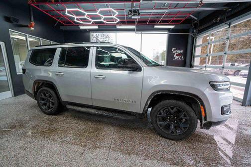 2023 Jeep Wagoneer Series II Carbide 4x2