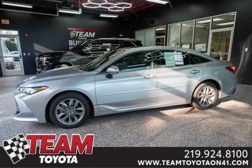 2019 Toyota Avalon XLE