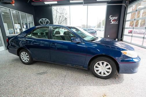 2006 Toyota Camry LE