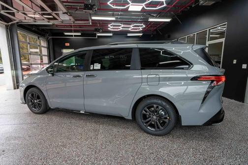 2026 Toyota Sienna XSE 7 Passenger