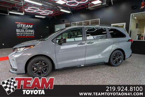 2026 Toyota Sienna XSE 7 Passenger