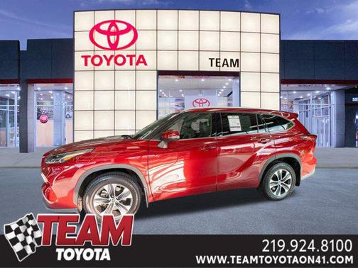 2022 Toyota Highlander Hybrid XLE
