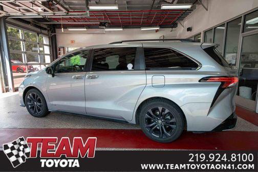 2021 Toyota Sienna XSE 7 Passenger