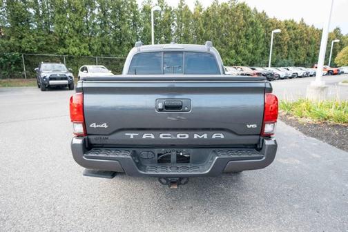 2022 Toyota Tacoma SR