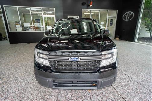 SHADOW BLACK 2024 Ford Maverick XLT