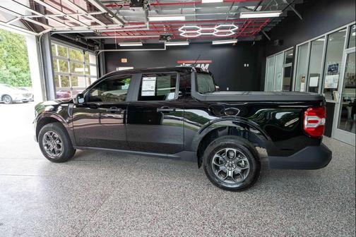 SHADOW BLACK 2024 Ford Maverick XLT