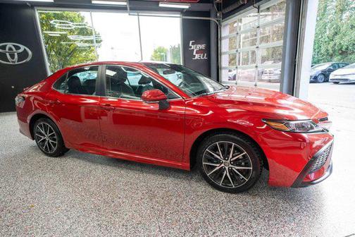 2023 Toyota Camry SE