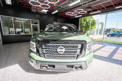 2024 Nissan Titan SV