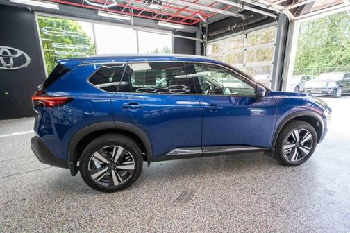 Caspian Blue Metallic 2023 Nissan Rogue SL