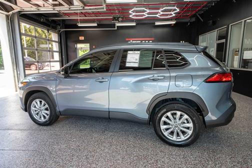 Celestite 2025 Toyota Corolla Cross LE
