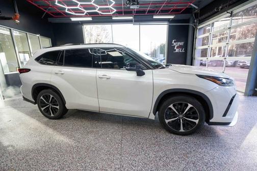 2021 Toyota Highlander XSE