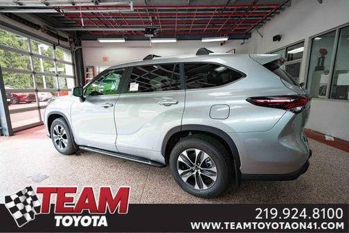 2025 Toyota Highlander XLE