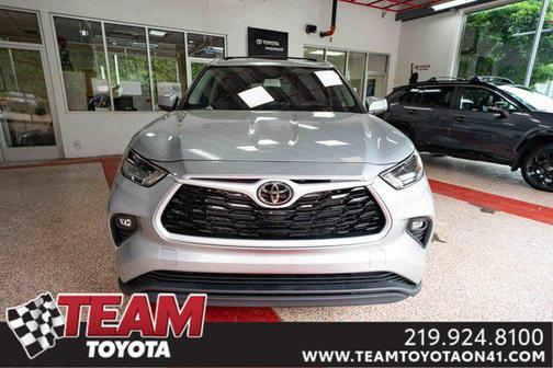 2025 Toyota Highlander XLE