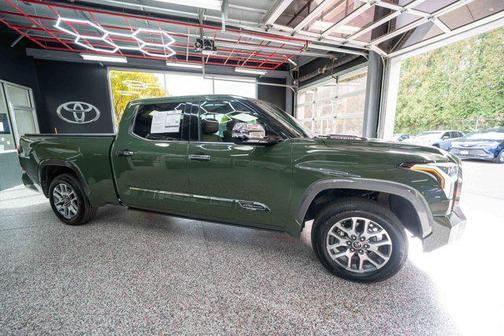 2023 Toyota Tundra Hybrid 1794 Edition