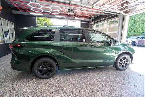 Cypress 2026 Toyota Sienna Woodland Edition