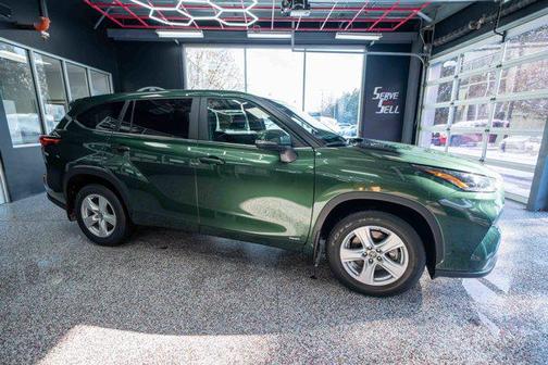 2023 Toyota Highlander Hybrid LE