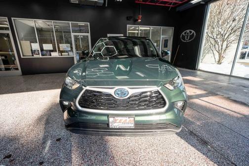 2023 Toyota Highlander Hybrid LE