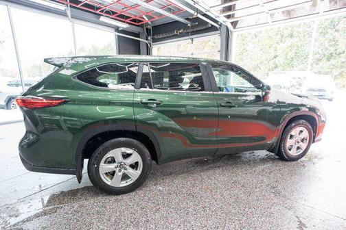 2023 Toyota Highlander Hybrid LE