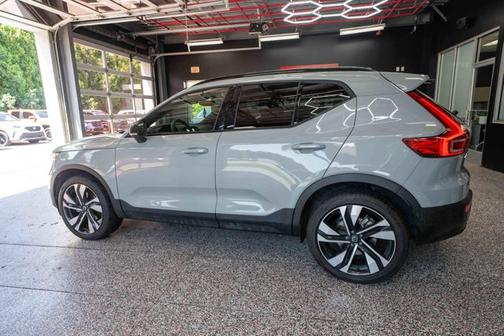 Gray 2024 Volvo XC40 Plus Dark Theme