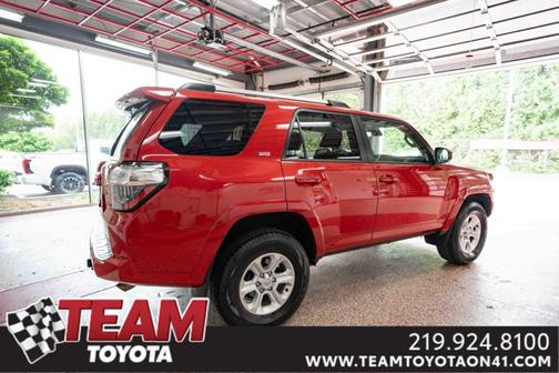 2024 Toyota 4Runner SR5