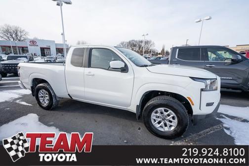 2024 Nissan Frontier SV