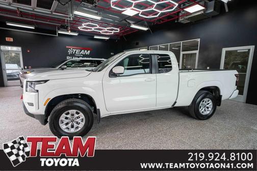 2024 Nissan Frontier SV