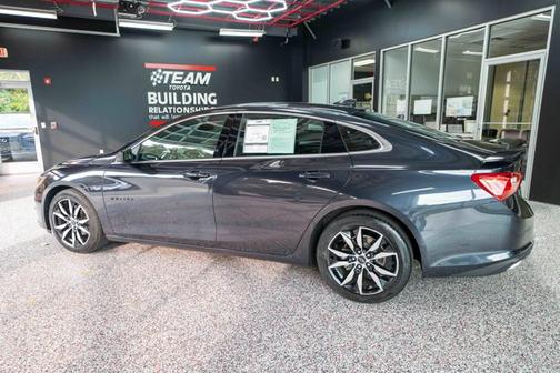 2023 Chevrolet Malibu FWD RS