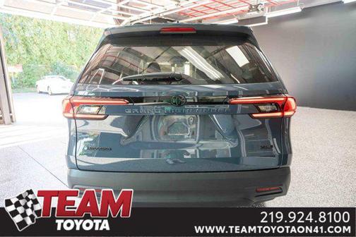 2025 Toyota Grand Highlander Hybrid XLE