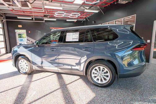 2025 Toyota Grand Highlander Hybrid XLE