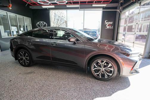 2023 Toyota Crown XLE