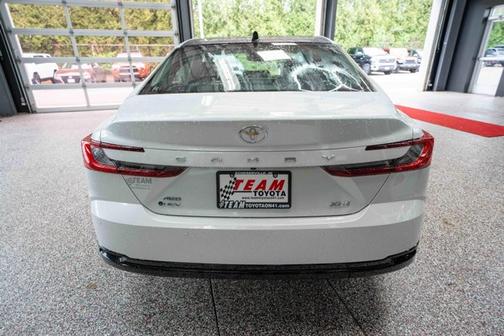 Wind Chill Pearl 2026 Toyota Camry XLE