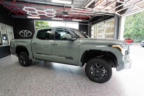 2026 Toyota Tundra Hybrid Platinum