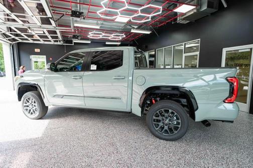 2026 Toyota Tundra Hybrid Platinum