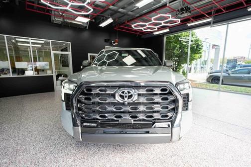 2026 Toyota Tundra Hybrid Platinum