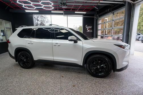 2024 Toyota Grand Highlander Platinum