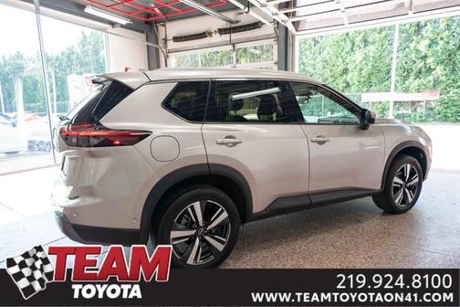 2024 Nissan Rogue SL