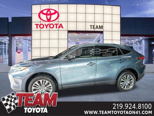 Coastal Gray Metallic 2023 Toyota Venza Limited