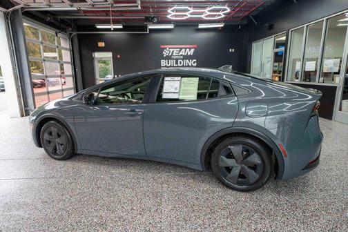 2024 Toyota Prius LE