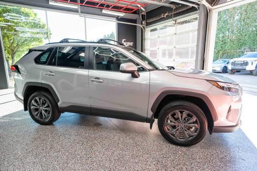 2023 Toyota RAV4 Hybrid XLE Premium