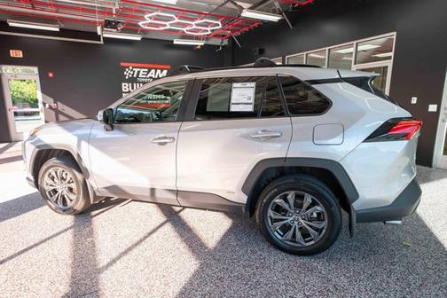 2023 Toyota RAV4 Hybrid XLE Premium