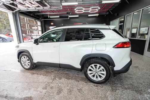 2023 Toyota Corolla Cross LE