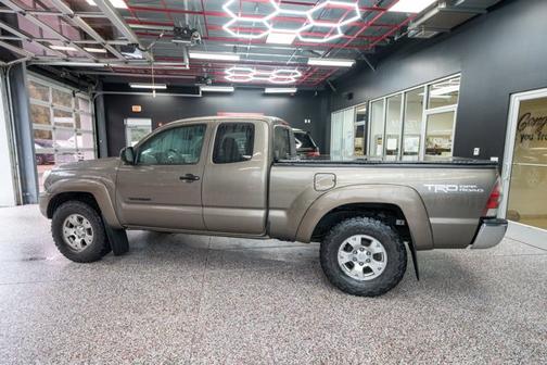 2013 Toyota Tacoma Base
