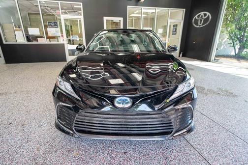 Midnight Black Metallic 2021 Toyota Camry Hybrid XLE