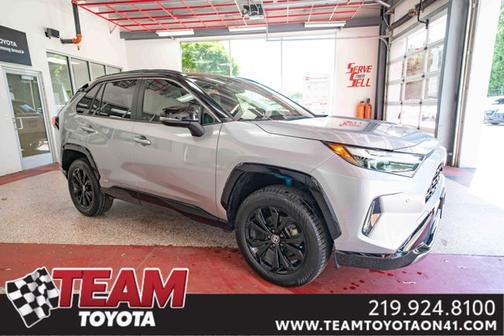 2022 Toyota RAV4 Hybrid SE