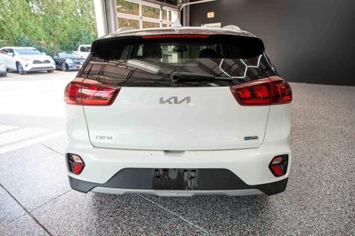 2022 Kia Niro LXS