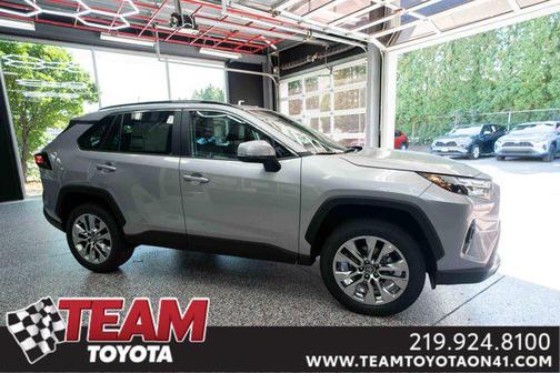 2025 Toyota RAV4 XLE Premium